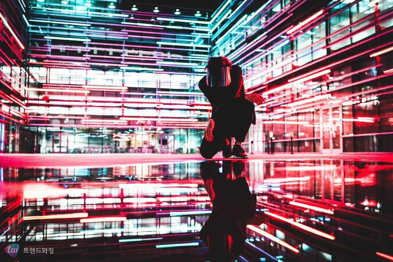 Photo by Drew Dizzy Graham on Unsplash